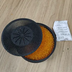 Silica gel container holder