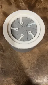 Mechanical iris container