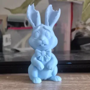Lapin croqué apeuré cute