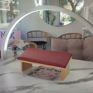ArcLite–LED Arch Lamp for Nail Desks & Workspaces
