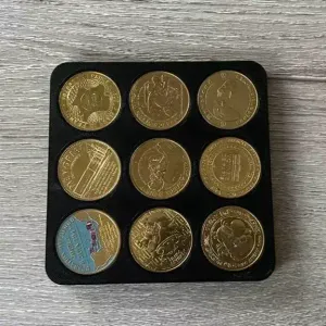 Storage / display for coins from the Paris Mint