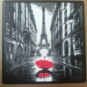 HueForge Red in Paris