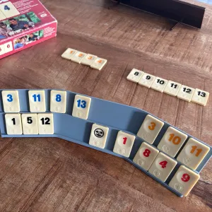 Rummikub stand (for large/normal original game)
