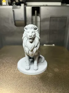 Majestic Lion Sculpture – Elegant Desk Decor 3D