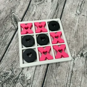 Valentine's Day tic tac toe board