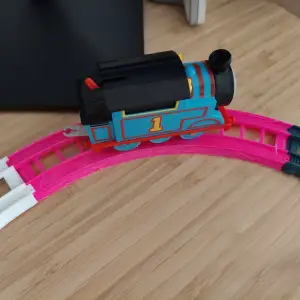 THOMAS AND FRIENDS TURN TRACK FOR MOTORIZED THOMAS