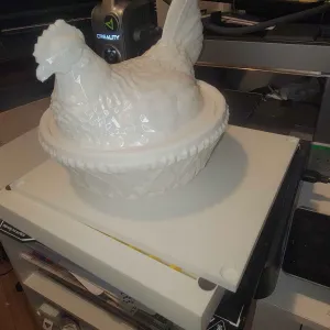 hen on nest canister-bowl