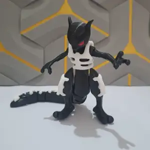 Multiparts Mewtwo movable body