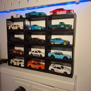 Hot Wheels Shelf