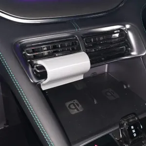 Air vent to cool phone on BYD Seal U DM-i charging base