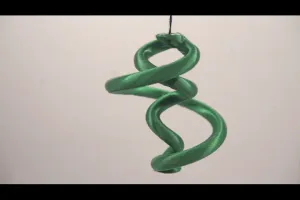 Kinetic christmas ornament