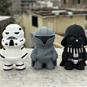 Knitted Starwars (Stromtrooper, Mandalorian, Darth Vader)
