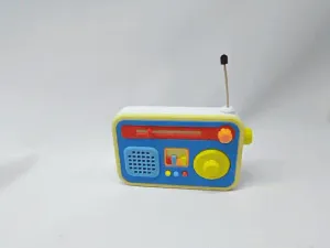Assemblable Toy Radio Model – Multiple Movable Parts