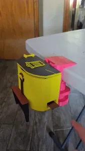 Desk side trash bin