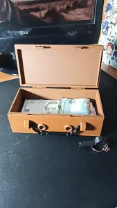 КЕЙС-КОПИЛКА ДЛЯ ВАШИХ MONEY И НЕ ТОЛЬКО 😏