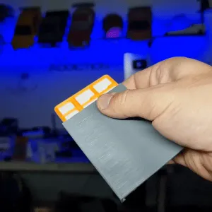3 SIM CARD AND 10 SD CARD HOLDER ( NO SUPPORTS )