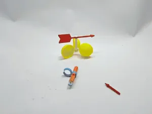 Retro Shooting Toy – Finger Crossbow