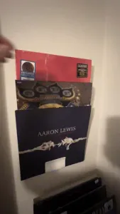 Stacking Vinyl Album Wall Mount