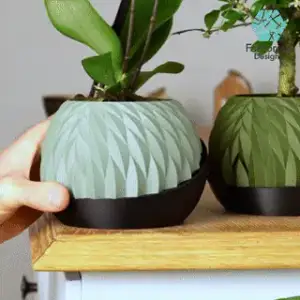 Self-Watering Plant Pot + Geometric Water Level Indicator