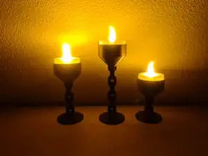 Chain candle stand (Halloween)