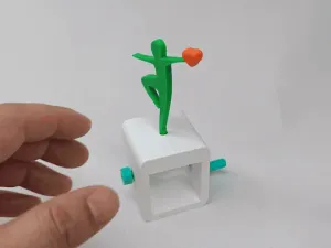 Rotating Toy – Dancing Heart Figure