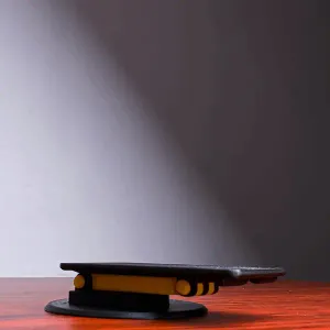 MINIMALIST FOLDING SUPPORT WITHOUT SCREWS