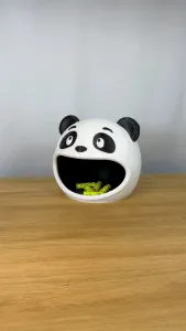 Feed the Panda - Throwing Game