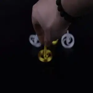 SPINNING TOP