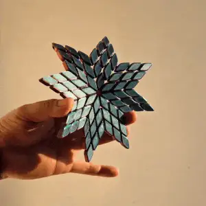 flexible 8-pointed star