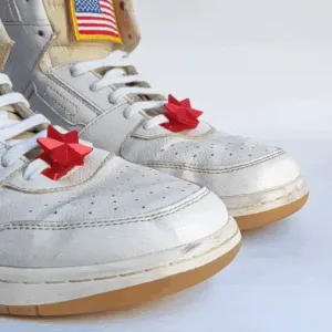 shoelace star buckle