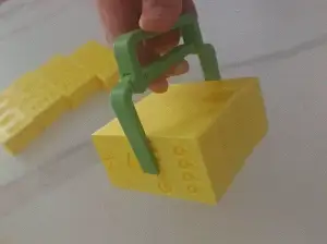 Decompression toys - Brick moving artifact