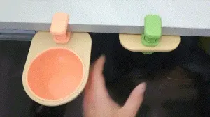 Rotating circular desktop storage/trash can