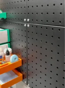 Ryobi 18V Battery Mount - Wall or Pegboard
