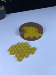 Honeycomb coaster