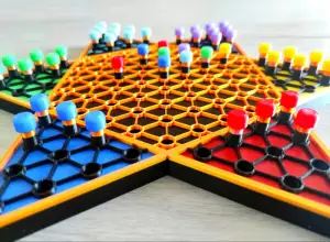 Chinese Checkers – Board Game