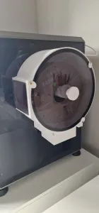 Filament dryer box with removable silica tray
