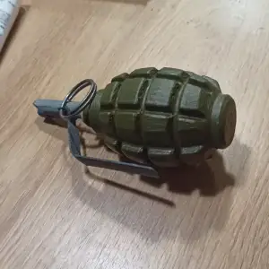 F1 Grenade 1:1