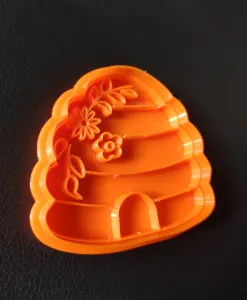 honeycomb cookie cutter