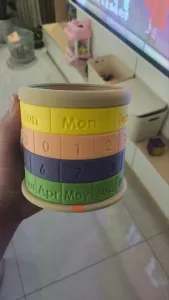 erpetual calendar pen holder