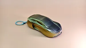 抽象的汽车钥匙挂件