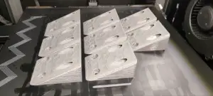 Corner bracket, Table corner brace