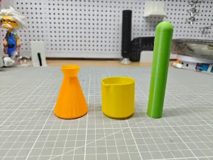 Small Science Experiment Props – Beaker, Erlenmeyer Flask