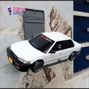 Mazda 323 GLX Sedan - Incluye Soporte de Pared