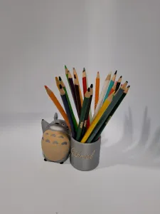 totoro brush cleaner w text side cup