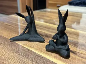 SPORTY EASTER BUNNIES / ABSTRACT EASTER DECORATION