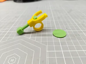 Stress Relief Toy - Finger Flying Disc Coin Launcher
