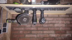 Lux Tool Holder