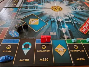 Monopoly luxury hotel, Matador