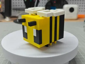 Minecraft Pixel-Style Buildable Toy Figurine - Bee