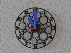 circle shape wall clock